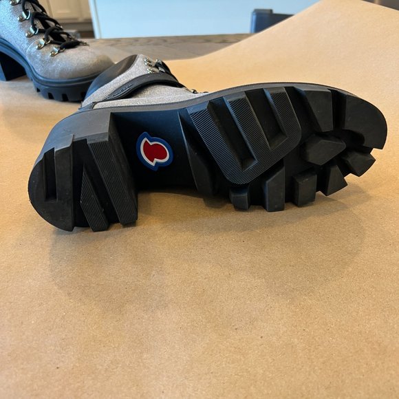 MONCLER Carol Leather Ankle Boots Size 40 - Picture 12 of 16